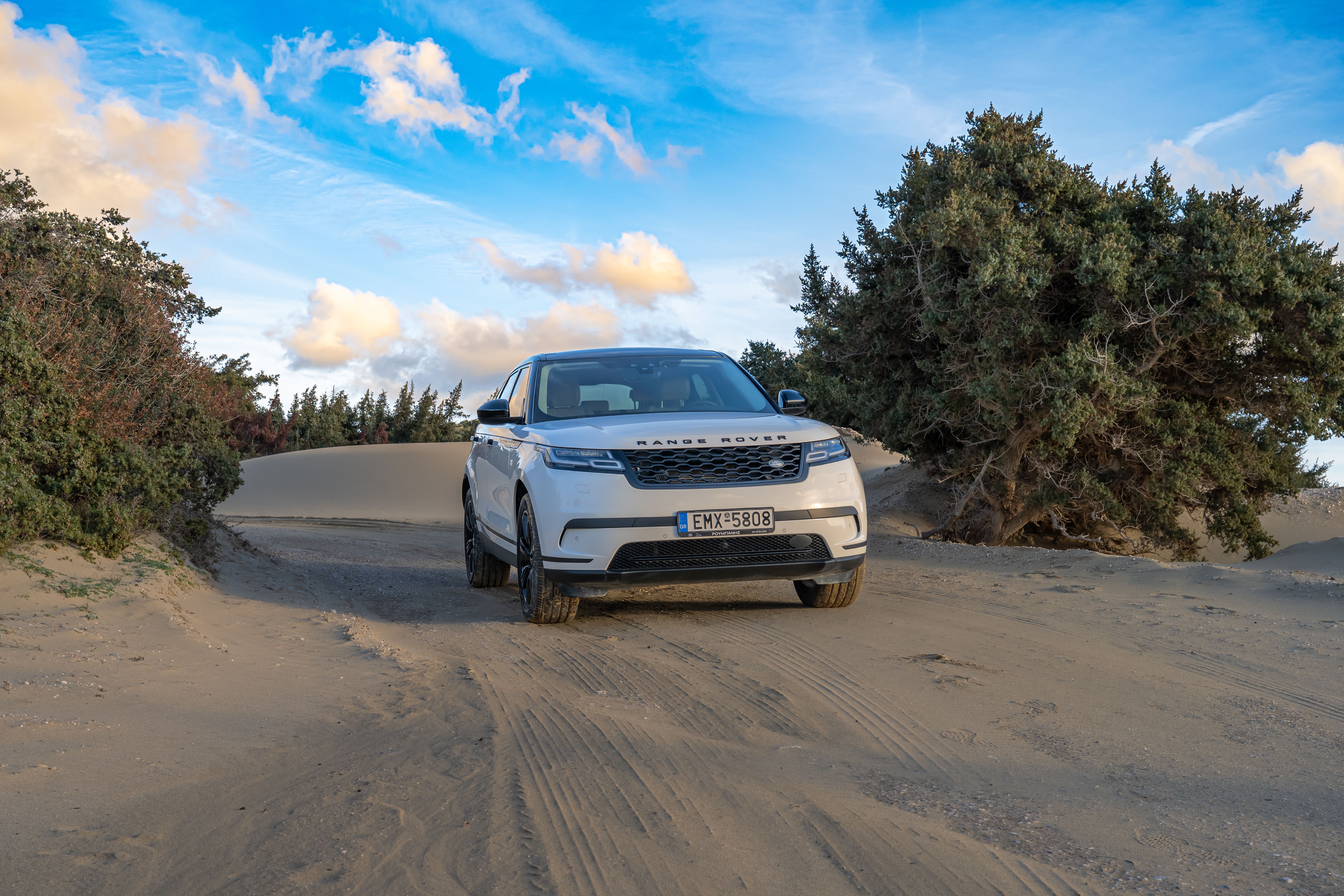 Range Rover near Aliko Beach of Naxos