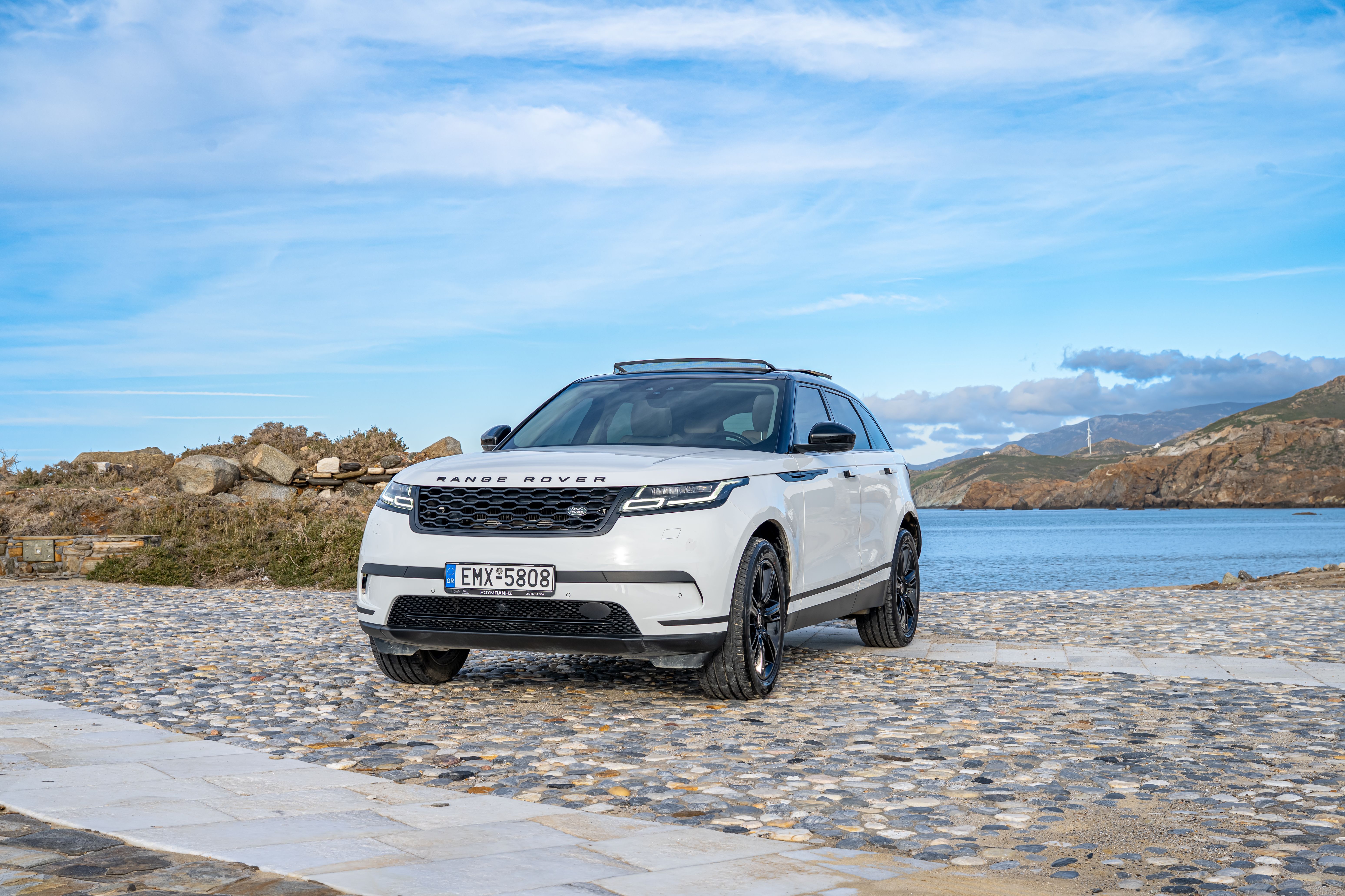 Range Rover Rocky View